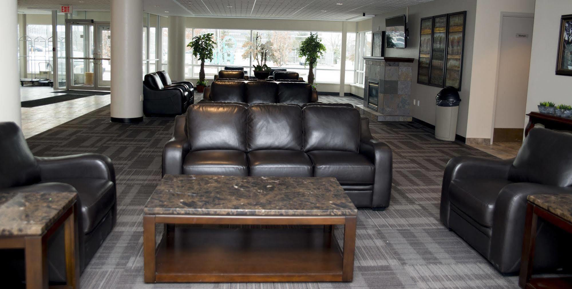 Residence & Conference Centre - وندسور المظهر الخارجي الصورة